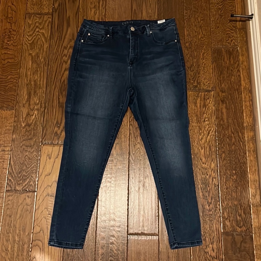 Curve appeal compression jeggings